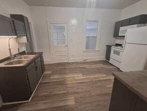 28 Western Ave in Newark, OH - Foto de edificio - Building Photo