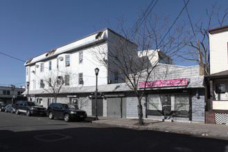 801 2nd Ave in Elizabeth, NJ - Foto de edificio - Building Photo