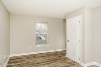 2821 Rowan St in Louisville, KY - Building Photo - Building Photo