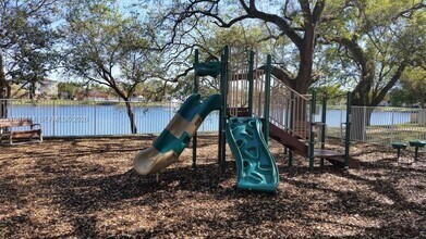 3700 N 56th Ave in Hollywood, FL - Building Photo - Building Photo