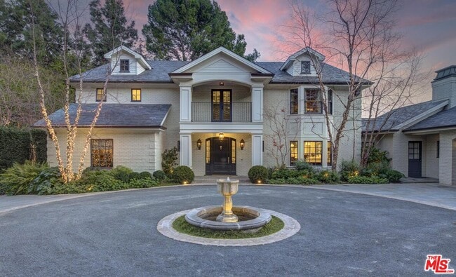 7171 Chelan Way in Los Angeles, CA - Building Photo - Building Photo