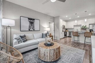 Avasa Grove West in Wesley Chapel, FL - Building Photo - Building Photo
