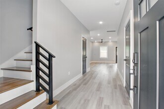 4719 Mallow St in Houston, TX - Building Photo - Building Photo