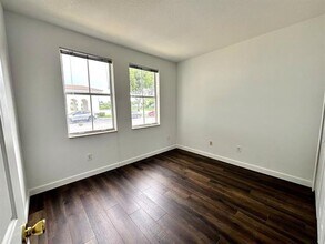15503 SW 40th St in Miramar, FL - Building Photo - Building Photo