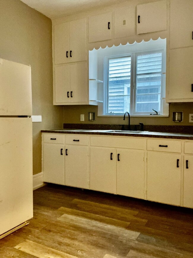 240 Hazelwood Terrace in Rochester, NY - Building Photo - Building Photo