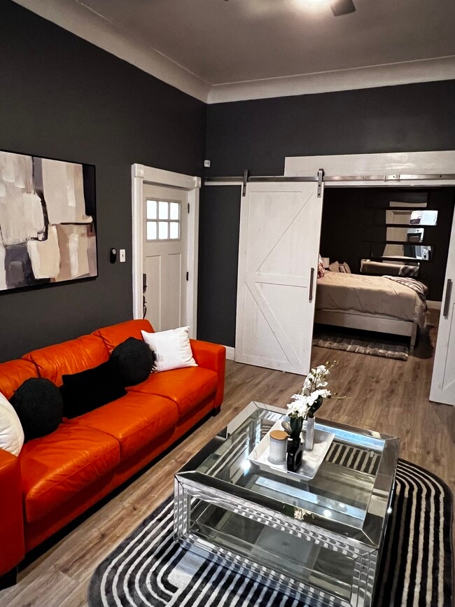 2832 Stanton Ave in Cincinnati, OH - Building Photo - Building Photo