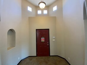 2032 Mountaineer Dr SE in Albuquerque, NM - Building Photo - Building Photo