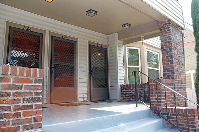 222-228 NE 29th Avenue in Portland, OR - Building Photo - Building Photo