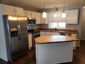 10515 64th Ln NE in Albertville, MN - Building Photo - Building Photo