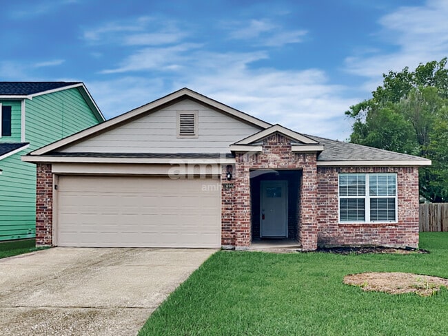 property at 2616 Cobia Ct
