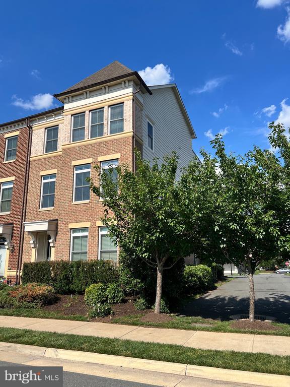 property at 20730 Exchange St