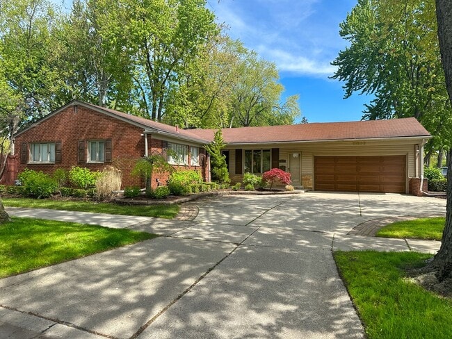 property at 21203 River Rd