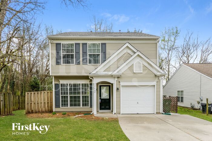 14062 Dingess Rd in Charlotte, NC - Building Photo