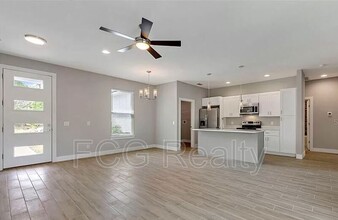 109 Violet Ct in Poinciana, FL - Building Photo - Building Photo