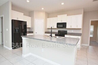 5643 Keaton Springs Dr in Lakeland, FL - Building Photo - Building Photo