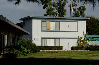 10751 Palma Vista Ave in Garden Grove, CA - Building Photo - Building Photo