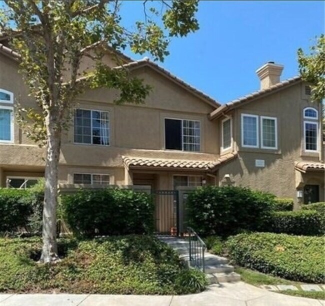 property at 14 Hillgate Pl