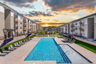 Northbrook Luxury Apartments in Taylors, SC - Building Photo - Building Photo