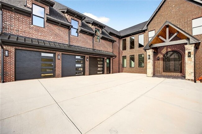 403 Thunder Rd in Buford, GA - Building Photo - Building Photo