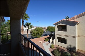 1881 W Alexander Rd in North Las Vegas, NV - Building Photo - Building Photo