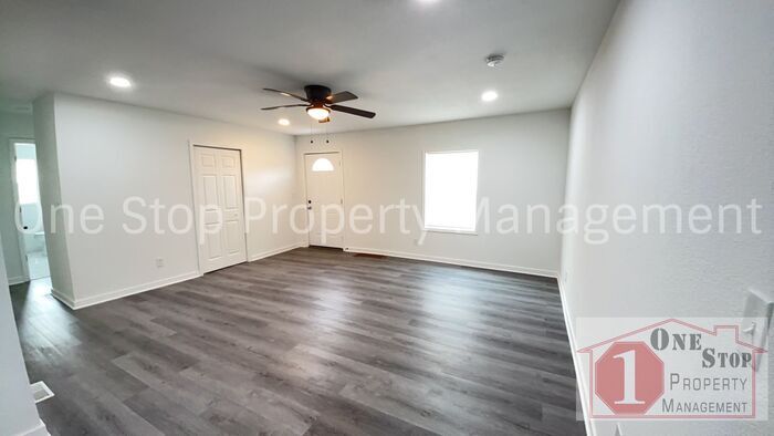 1301 N Liberty St in Independence, MO - Foto de edificio