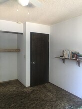 1301 3rd St SE, Unit 1301 in East Wenatchee, WA - Foto de edificio - Building Photo