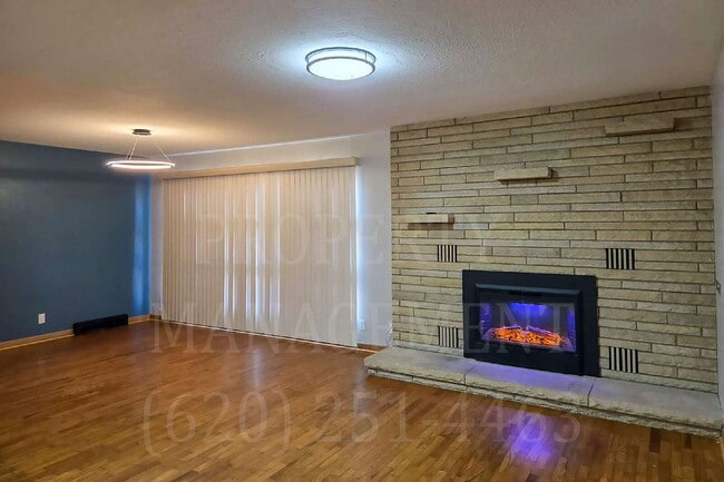 2203 W 4th St in Coffeyville, KS - Building Photo - Building Photo