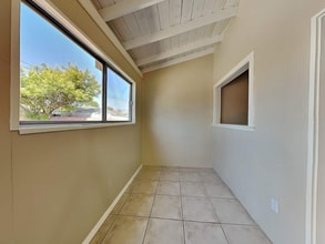 14249 Minnehaha St in Los Angeles, CA - Building Photo - Building Photo