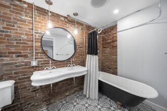 1 Chelsea Ter, Unit 1 in Boston, MA - Building Photo - Building Photo