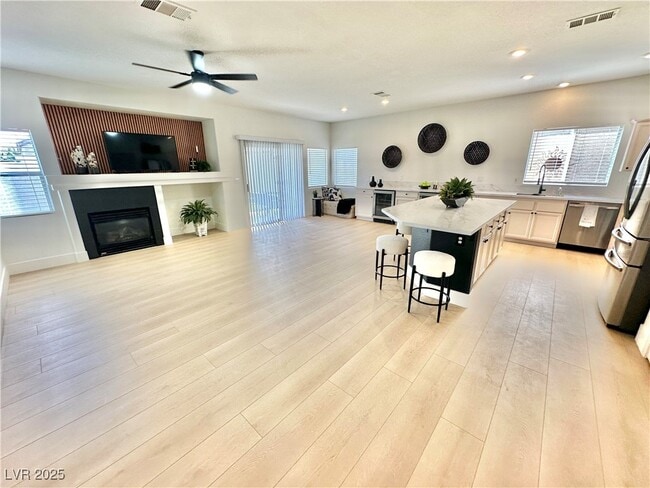 property at 10195 Queensbury Ave