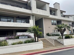 220 Nice Ln in Newport Beach, CA - Building Photo - Building Photo