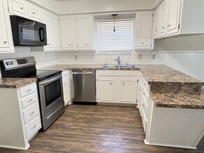 4324 56th St in Lubbock, TX - Building Photo - Building Photo