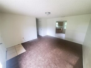 5788 NE 15th Ave in Ocala, FL - Building Photo - Building Photo