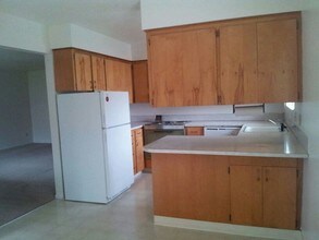 Raleigh Manor Apartments Phase I in Portland, OR - Foto de edificio - Interior Photo
