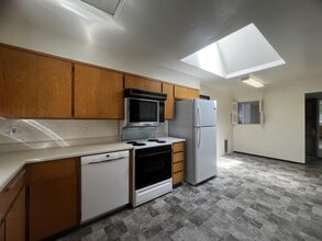 2808 Harrison Ave in Eureka, CA - Building Photo - Building Photo