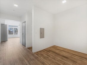 Koz on 13th in Portland, OR - Building Photo - Building Photo
