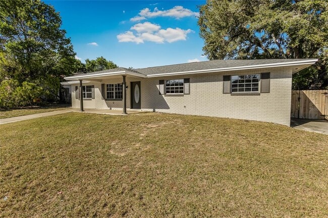 2707 Lakewood Ln in Eustis, FL - Building Photo - Building Photo