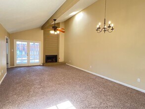 2107 Manning St in Bakersfield, CA - Building Photo - Building Photo