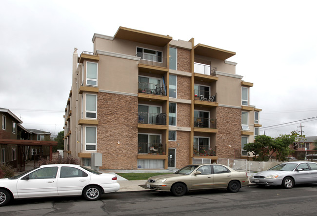 Illinois Street Apartments in San Diego, CA - Building Photo - Building Photo