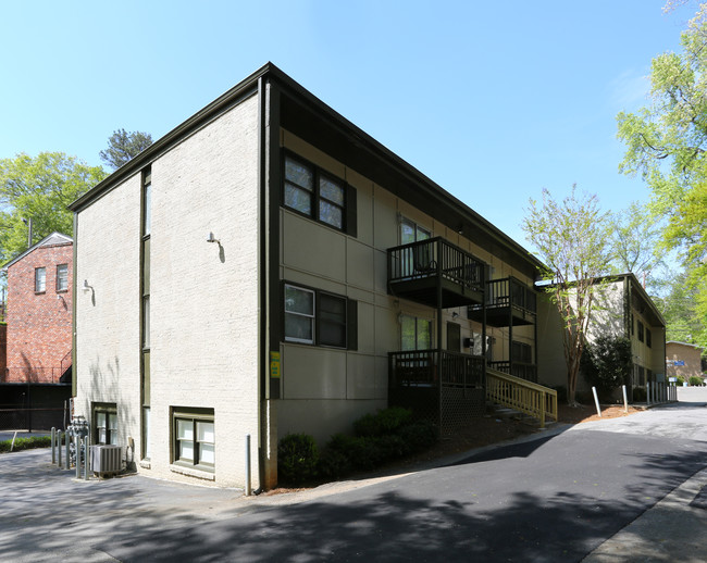 Woodland Gardens in Atlanta, GA - Foto de edificio - Building Photo