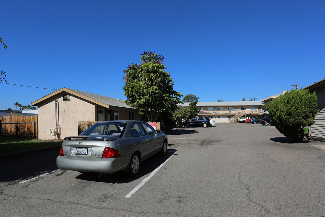 Mission Bay Apartments in Pacific Beach, CA - Building Photo