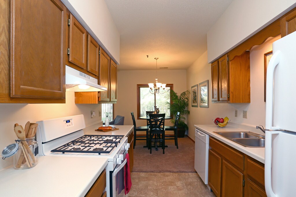 Hampton Ridge Apartments in Rockford, IL