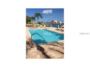 692 Bayway Blvd in Clearwater, FL - Building Photo - Building Photo