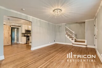 2326 Kensington Ave in Westchester, IL - Building Photo - Building Photo