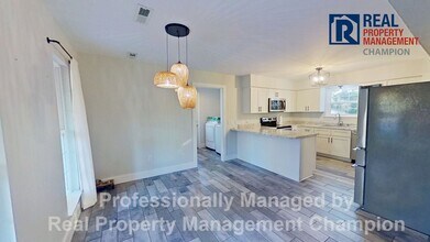 2901 Carthage Dr in Wilmington, NC - Building Photo - Building Photo