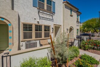 2629 S Equestrian Dr in Gilbert, AZ - Building Photo - Building Photo