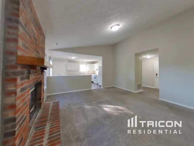 5755 Rosemont Dr in Indianapolis, IN - Building Photo - Building Photo