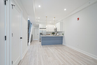 2335 Wharton St in Philadelphia, PA - Foto de edificio - Building Photo