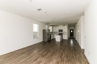 1321 Grass Bnd Dr in Katy, TX - Building Photo - Building Photo