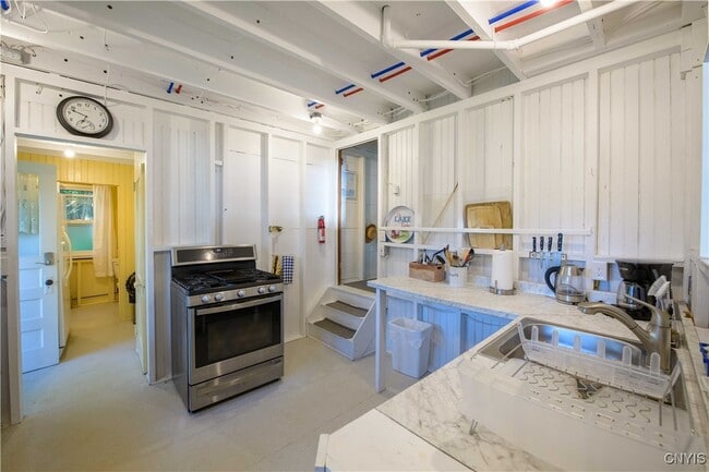 property at 3177 E Lake Rd